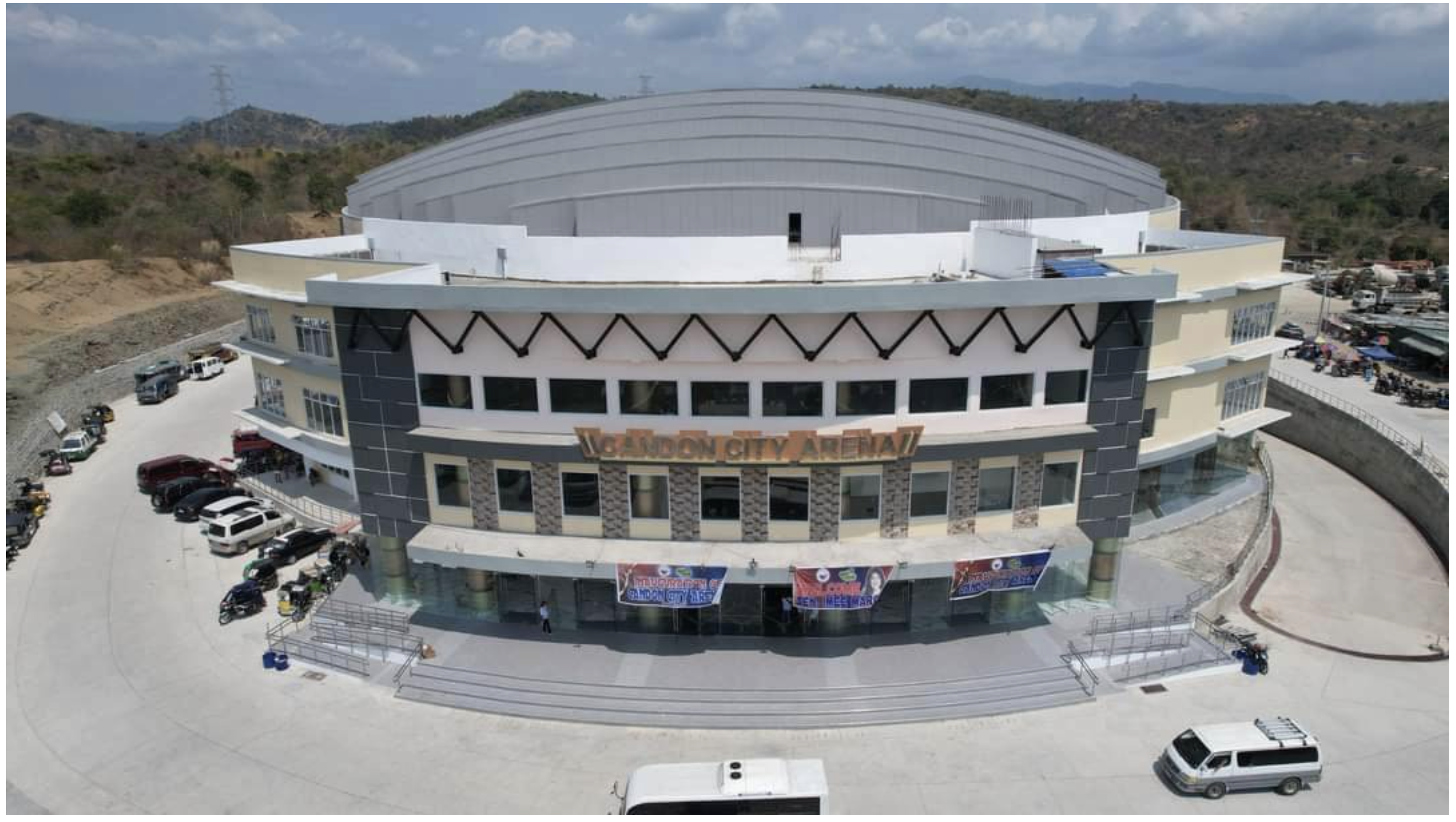 LOOK | CANDON CITY ARENA NOW OFFICIALLY OPEN